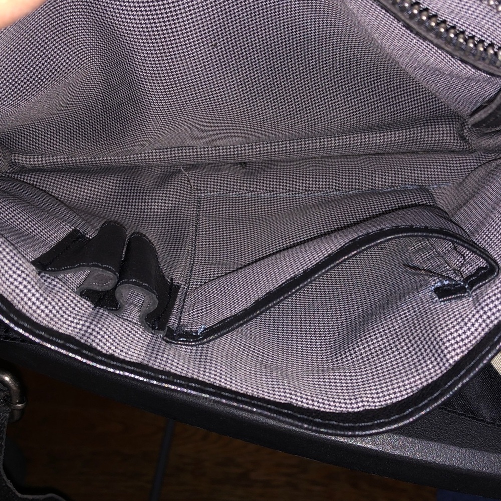 Spikes & Sparrow Leather Crossbody Shoulder Bag - Picture 8 of 13